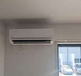 ルームエアコン据付工事、修理1